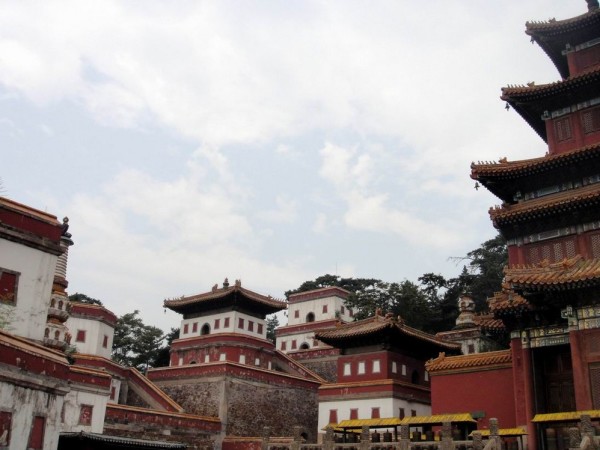 承德阳光下的温馨故事