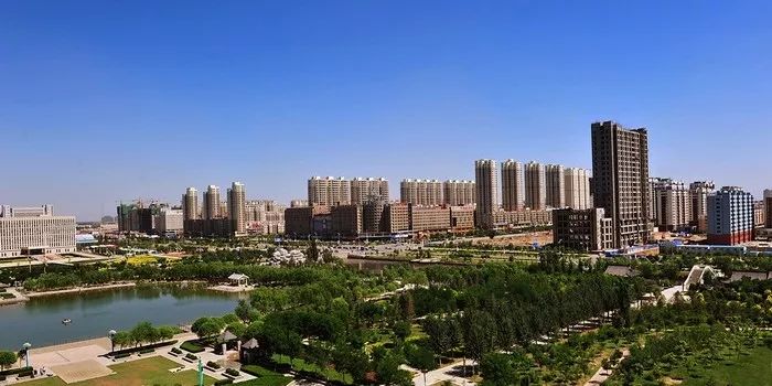 巴彦淖尔,地理、文化与经济发展概述